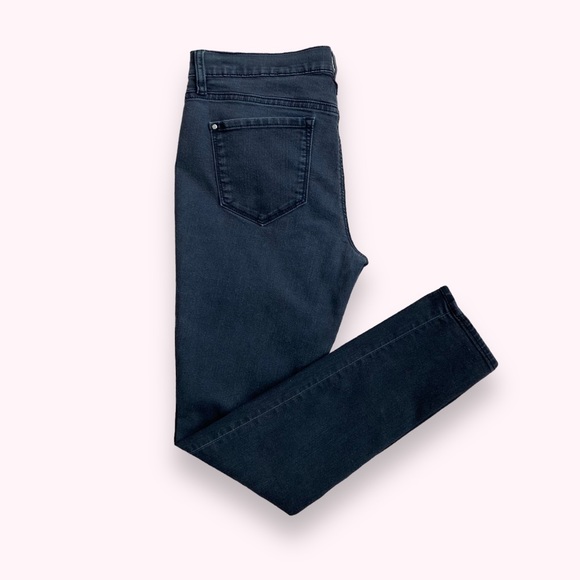 DKNY Women's Ave B Ultra Skinny charcoal gray black jeans, Sz 6 - Picture 4 of 16